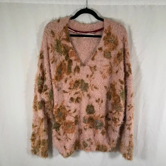 Urban Outfitters Sweater Women Medium Pink Floral Fuzzy Vneck Overiszed - Picture 1 of 6
